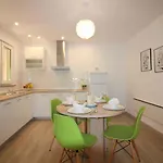 Homes In - Istrien 10143 Pansiyon