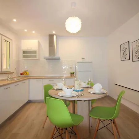 Homes In - Istrien 10143 Pansiyon