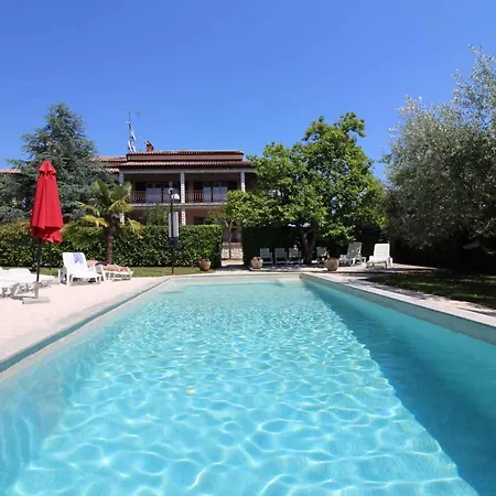Pansiyon Homes In - Istrien 10143 Poreč